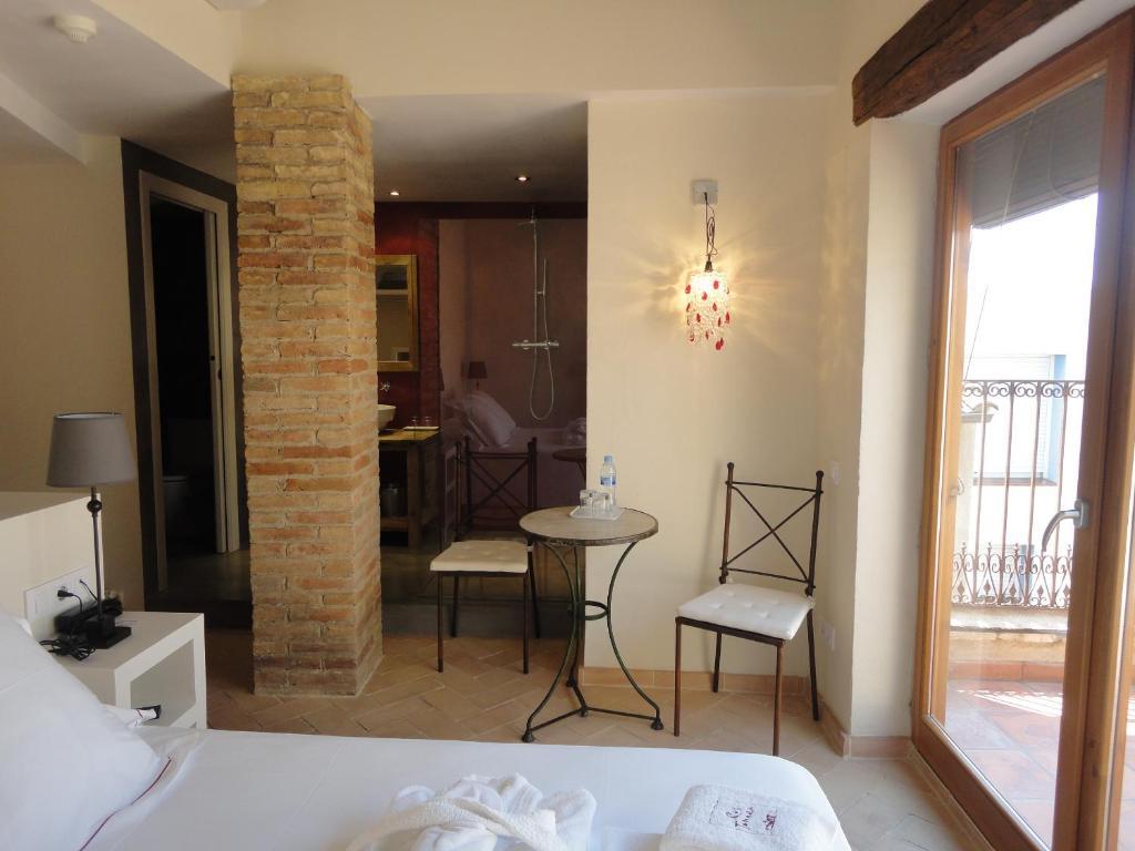 Hotel Rural Cal Torner Adults Only Guiamets Quarto foto