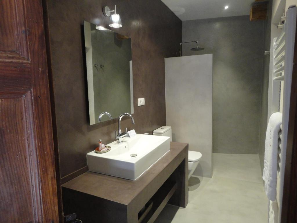 Hotel Rural Cal Torner Adults Only Guiamets Quarto foto