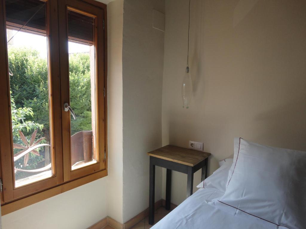 Hotel Rural Cal Torner Adults Only Guiamets Quarto foto