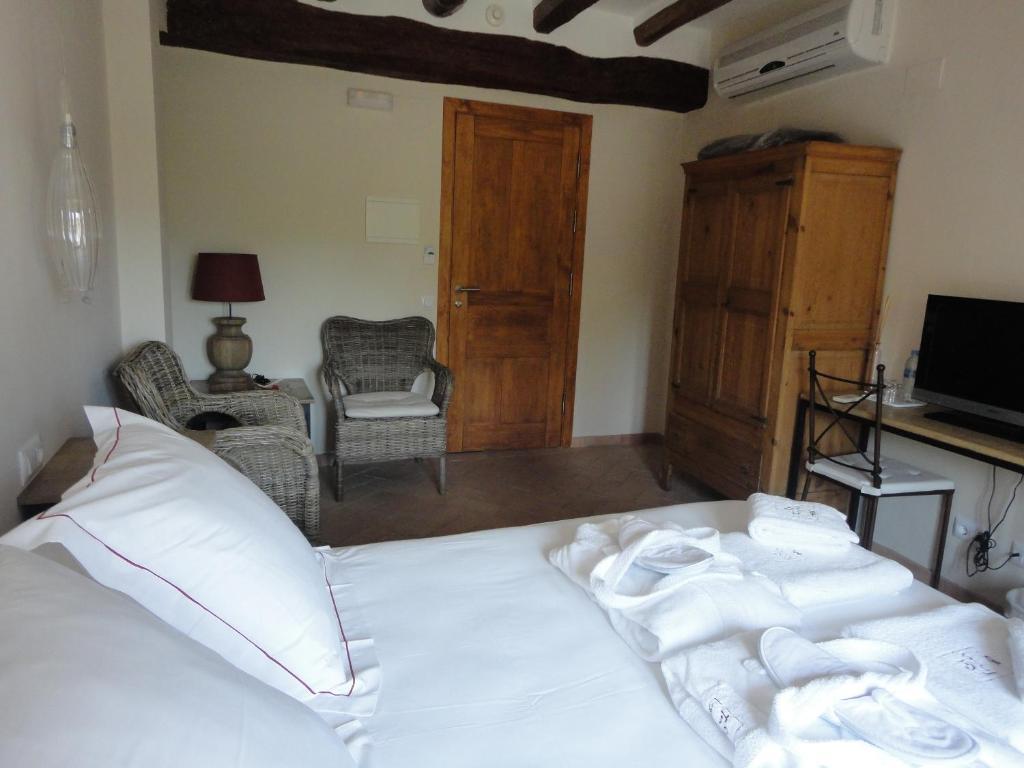 Hotel Rural Cal Torner Adults Only Guiamets Quarto foto